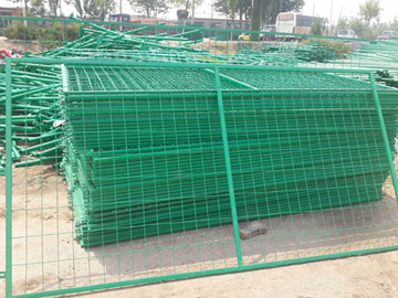 框架護(hù)欄網(wǎng) 框架護(hù)欄網(wǎng)