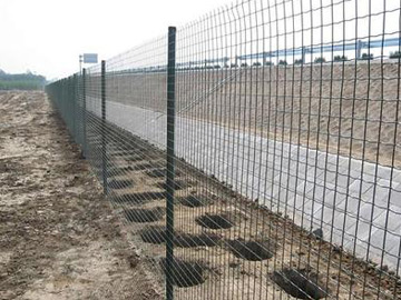 圈山地護(hù)欄網(wǎng) 圈山地護(hù)欄網(wǎng)