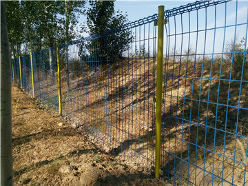 卷圈護欄網(wǎng)01 卷圈護欄網(wǎng)01