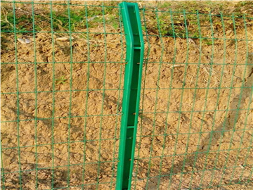 C型柱護(hù)欄05 C型柱護(hù)欄05